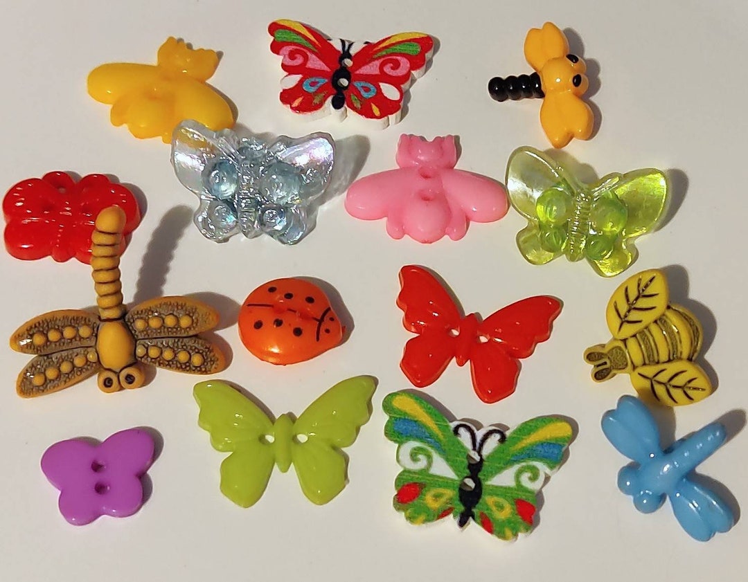 15 Insect Buttons, Little Craft Bugs, Many Sizes and Styles, Spring ...