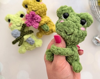 SIN COSTURAS / Patrón de ganchillo para abrazar los dedos de una rana + Etiquetas imprimibles