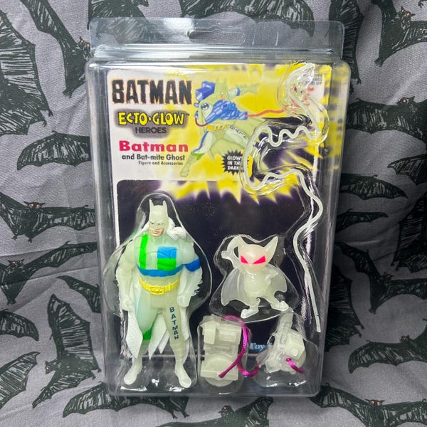 Aangepast Ecto Glow Batman-figuur