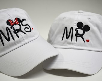 Disney Figure PERFECT COUPLE Embroidered 2 Beanies Mr and Mrs.