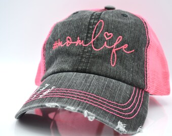 LOKIDVE Mom Life Arrow Ponytail Hat Messy High Bun Distressed Baseball Cap, Mom Life - Red, One Size