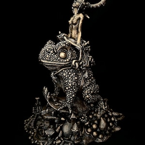 Fairy Art,Toad,Eldenring,Final Fantasy,League Of Legends,Fantsy Art,Sculpture,Bronze,Goddess,Visionary Art,Unique Art,Psychedelic Art,Statue