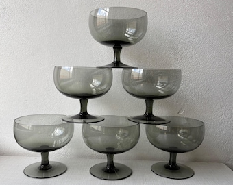 Gafas Coop de estilo moderno de mediados de siglo, diseñadas por Russell Wright y estadounidenses.