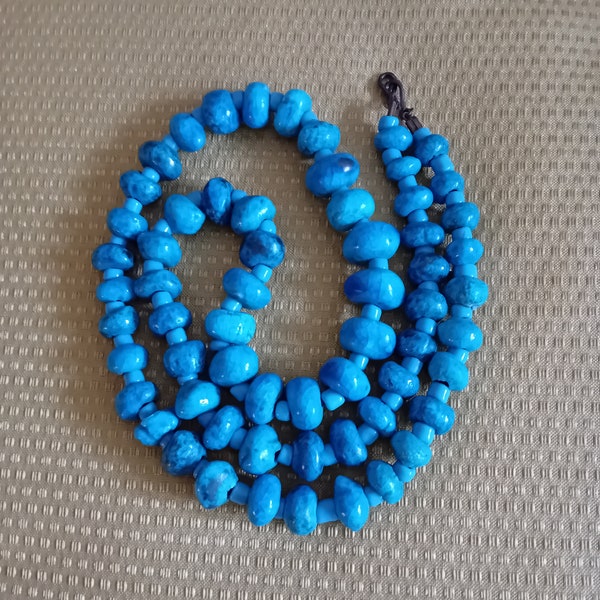 Collier en perles de terre cuite émaillée/SANA MUSASANA