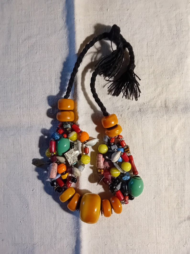 collier ancien marocain/perles de verre/ambre africain/copal image 5