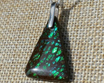 Gorgeous Violet Alberta Ammolite Free Form Pendants Set With .925 Silver Bale and 18 Chain! Green /& Blue