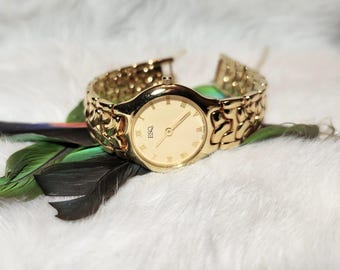 ESQ Swiss Gold Plated Ladies Watch - Etsy display picture 3