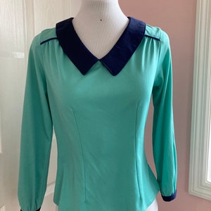 Small Teal/Navy Collared Blouse