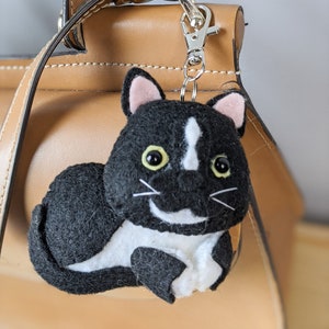 Custom Pet Cat Plush Keychain - Personalized handmade Cat Mom Gift - felt Keyring Bag Charm