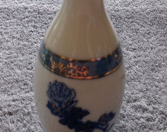 Japanese Kiku - Masamune sake decanter, blue and white