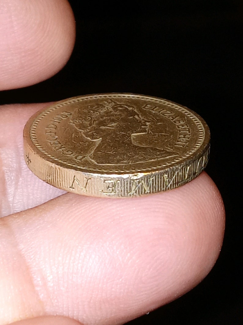 1983 British 1 Pound Coin Error Upside Down Printing Etsy UK