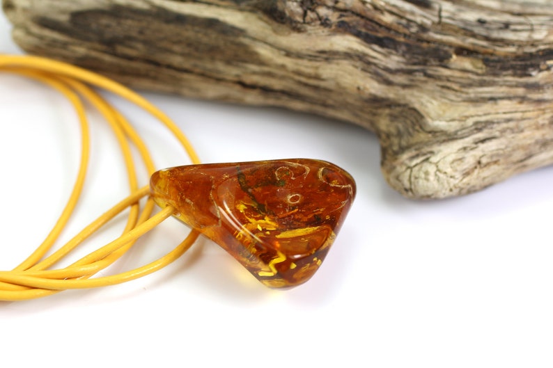 protection amulet for men and women natural LEATHER chain cord 9,94 grams Natural genuine Baltic Amber Pendant donut for luck