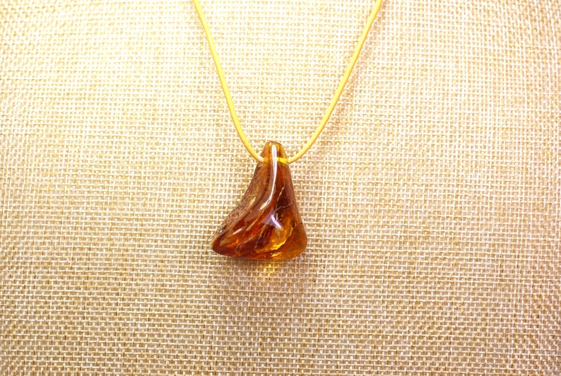 protection amulet for men and women natural LEATHER chain cord 9,94 grams Natural genuine Baltic Amber Pendant donut for luck