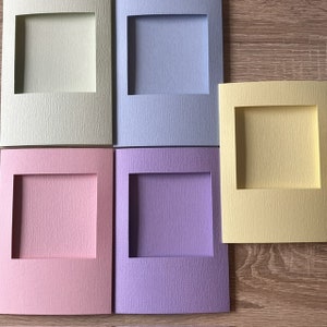 5 kaarten met gevouwen opening - linneneffect - kaart met 3 vouwen - ideaal voor kruissteek - vierkante opening 4 x 6" en enveloppen. Pastelkleuren lentekleuren