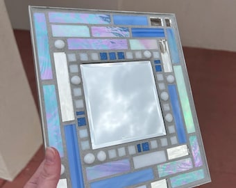 Blauer irisierender Glas-Mosaik-Spiegel: Küstenstrand-Dekor