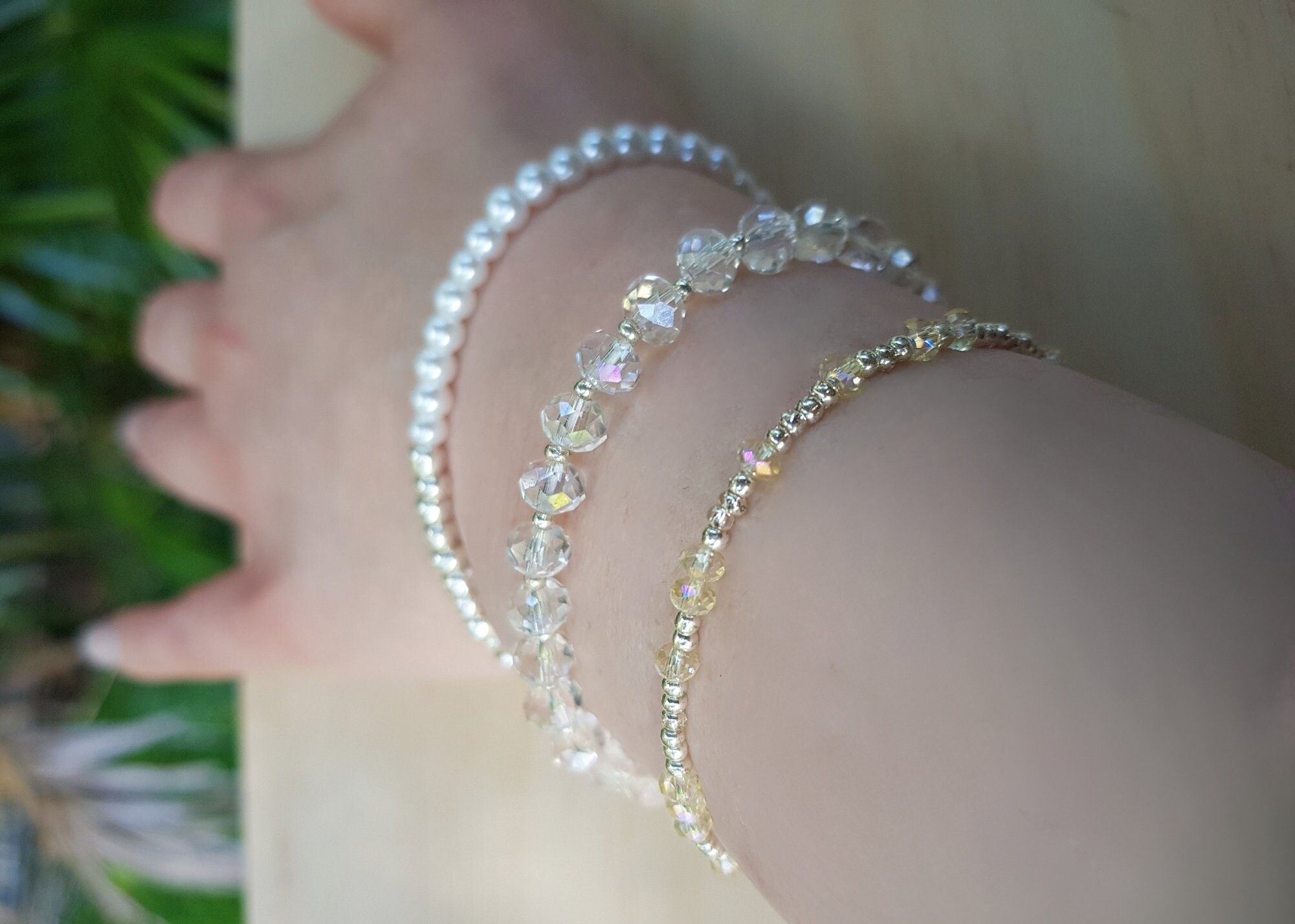 Bracciale Moi Unico con perle in vetro blu ed oro bianco