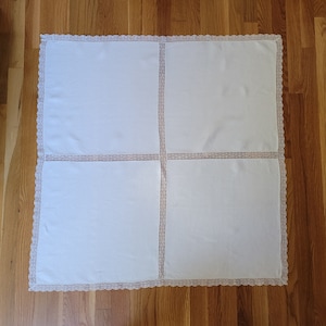 Vintage Ecru Linen and Lace Square Tablecloth, Antique Lace Tablecloth, 38 x 38