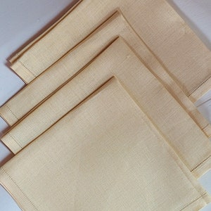 Vintage Set of 4 each Yellow Gold Linen Napkins and Placemats