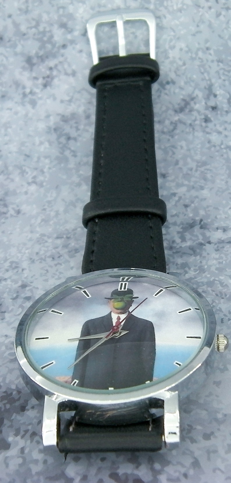 The Son of Man wristwatch. Minimalist/understated design. Black leather strap. Unique watch design bild 2