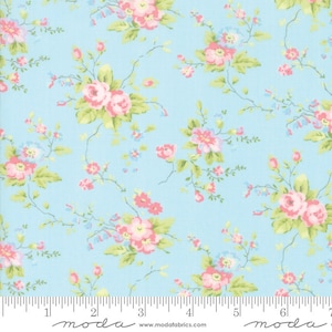 Moda &quot;Finnegan&quot; Floral Light Blue Sky by Brenda Riddle Designs (18680-12) 34&quot;pc