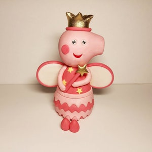 Peppa pig princess cake topper, little Peppa princess centerpiece, Peppa fondant topper image 2