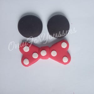 Minnie Mouse fondant cupcake topper, minnie bow topper
