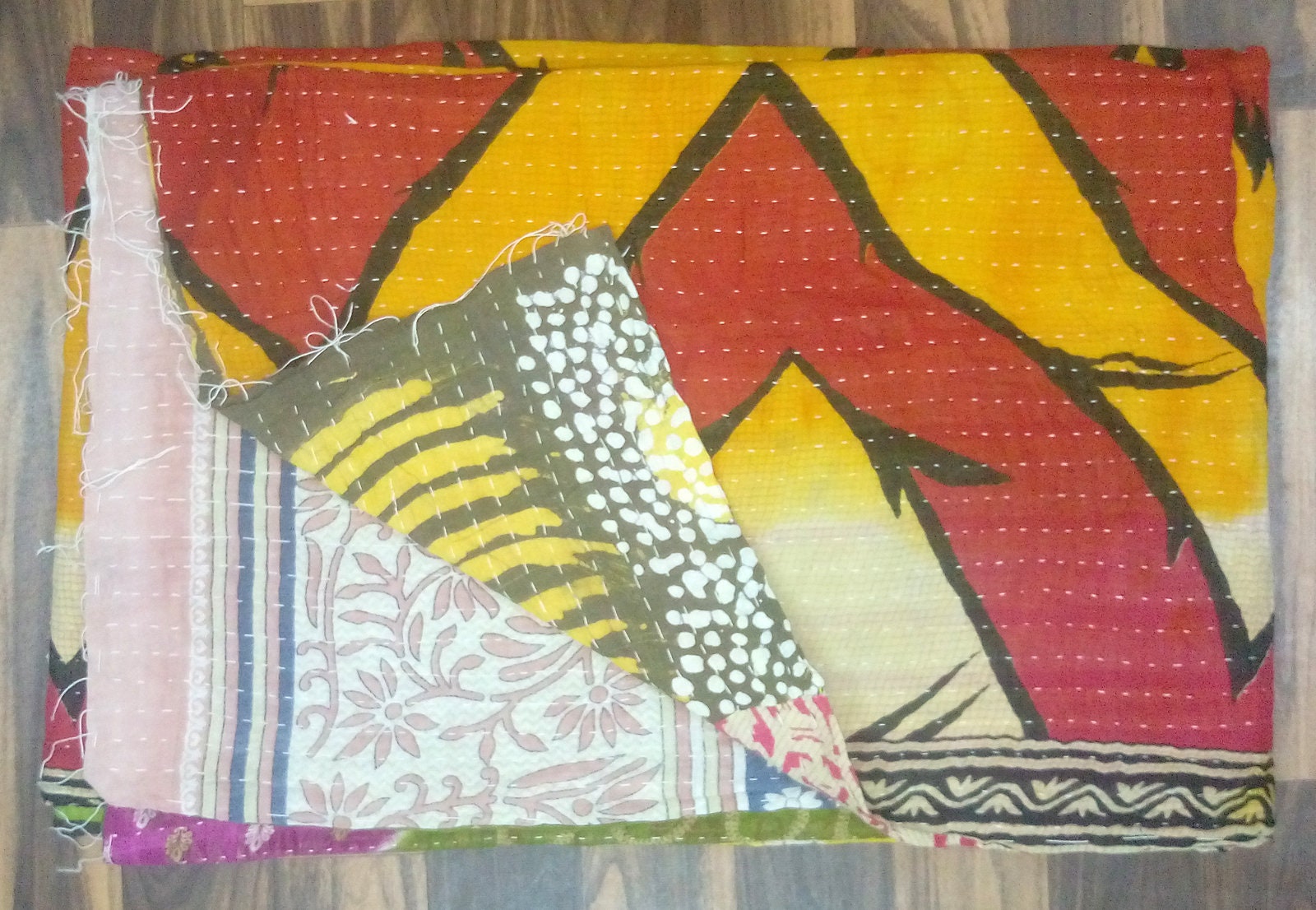 Vintage Kantha Handmade Bedspread Indian Quilt Cotton Blanket Gudari Ralli Throw