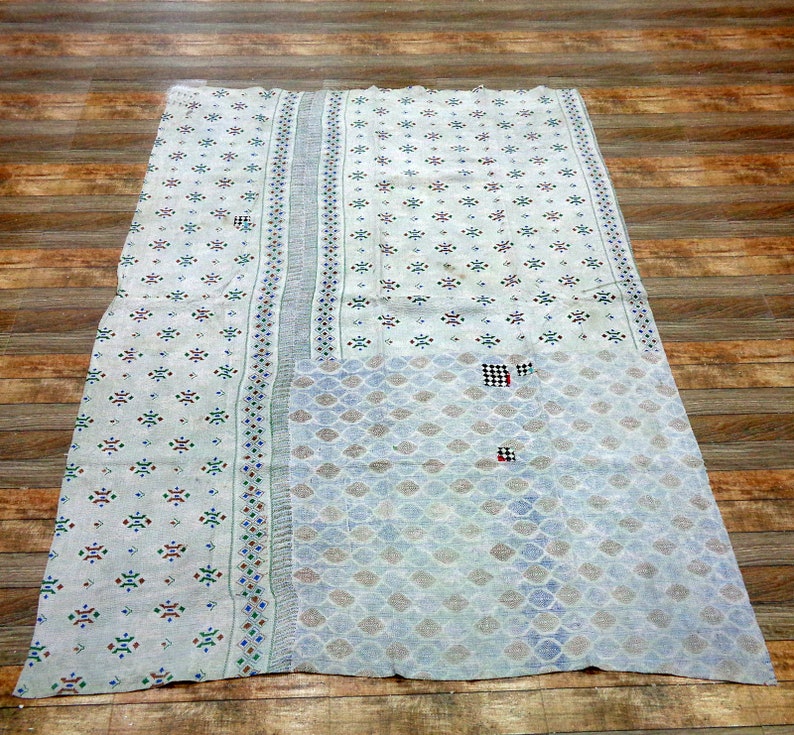 Indian Vintage Cotton Kantha Quilt Floral Kantha Bedcover Handmade Fine Kantha Quilt Reversible Blanket Twin Ralli Old Gudari Cotton Throw