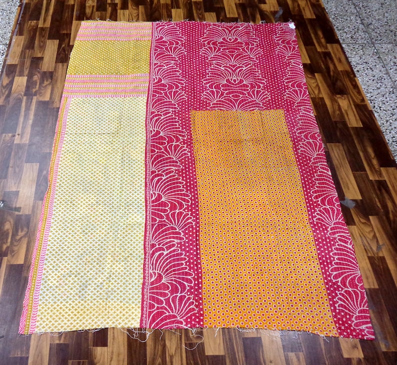 Indian Vintage Kantha Quilt Bedding Handmade Kantha Bedspread Cotton Bedcover Twin Size Ralli Gudari Single Size Old Recycled Cotton Throw