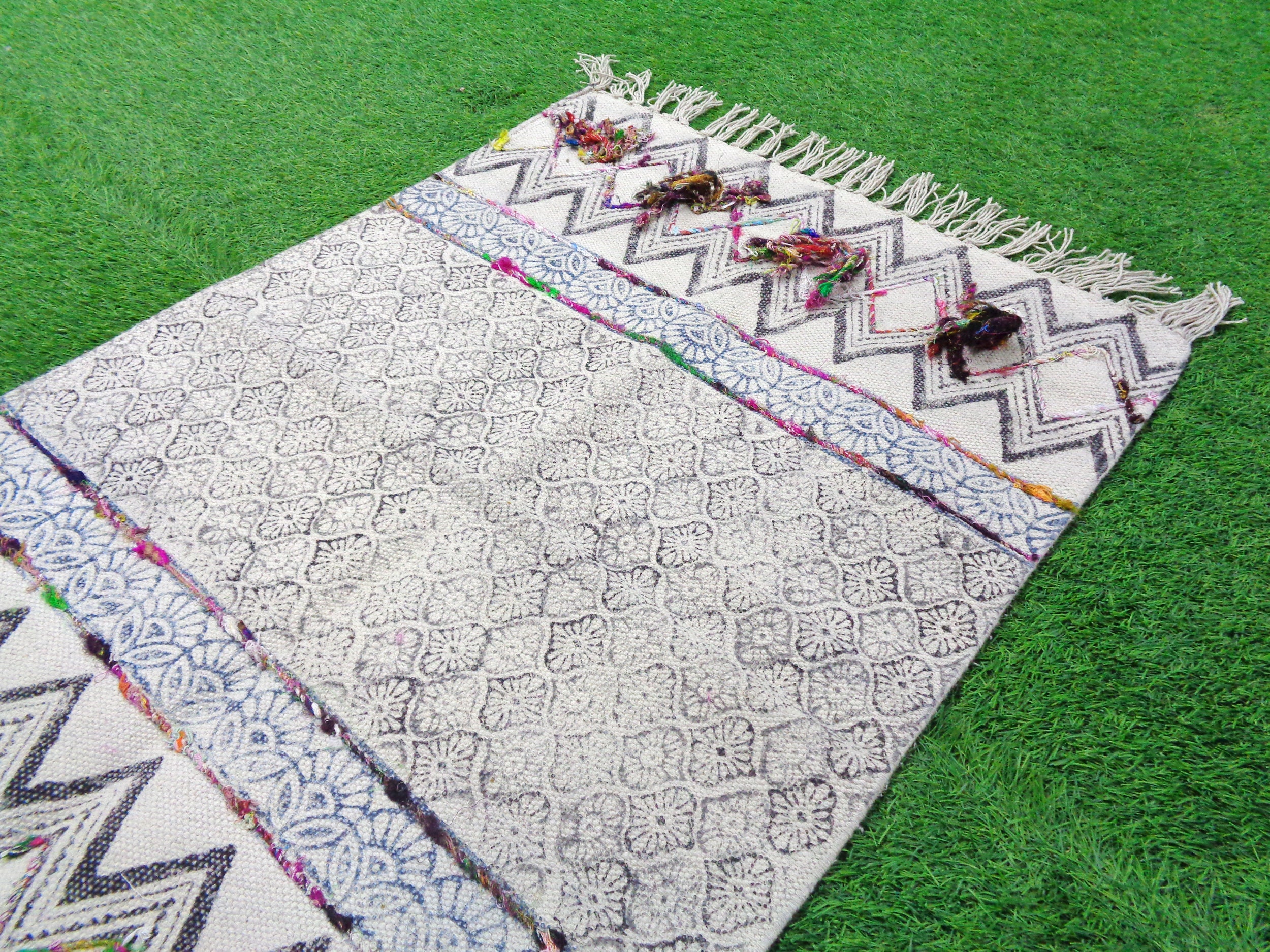 2x3 FEET Rug Indian Handmade Rug Floor Rug Embroidered Kilim Etsy