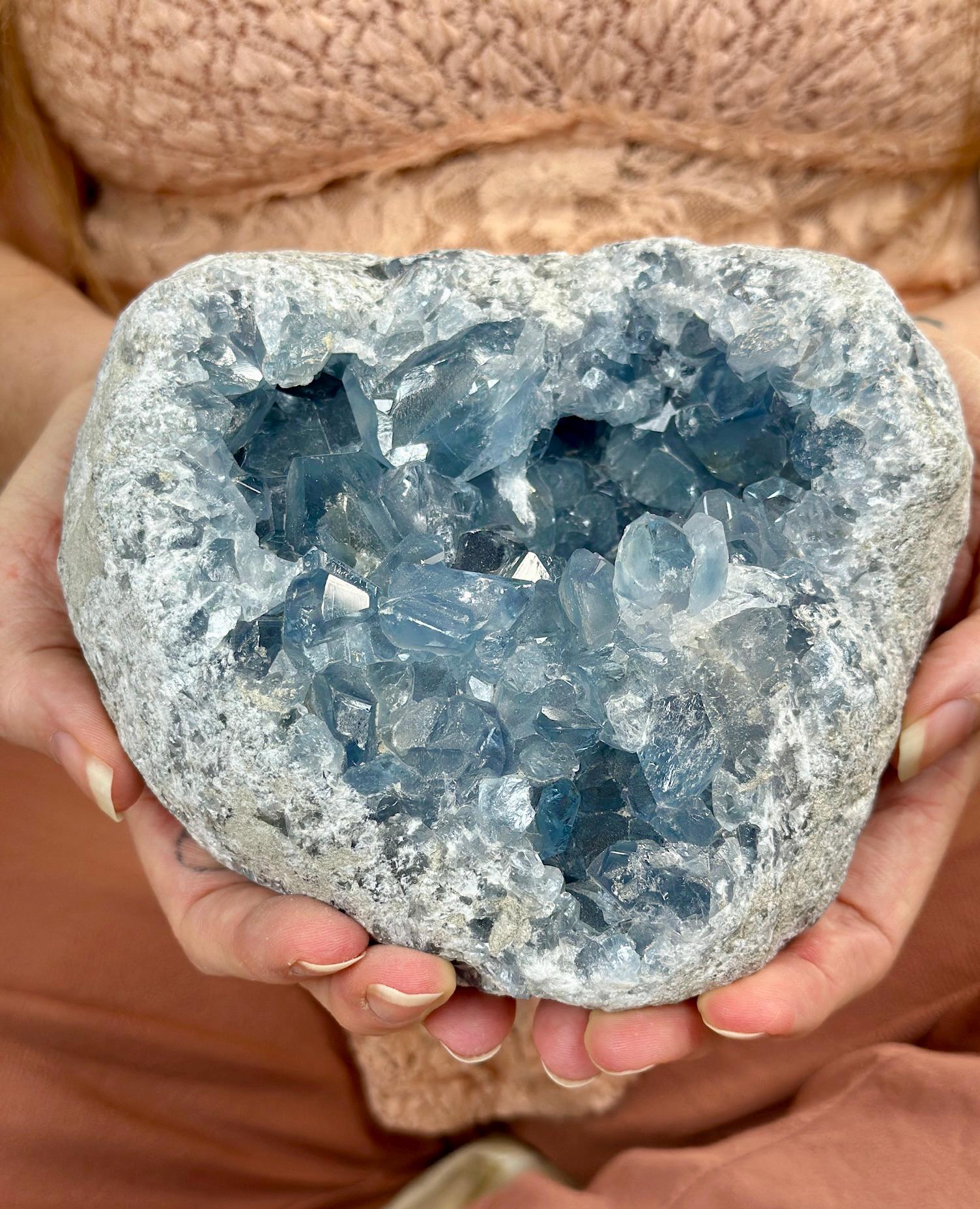 ジオード 高品質❣️特大サイズ✨ マダガスカル産　セレスタイト　ジオード ジオード 高品質❣️特大サイズ✨ マダガスカル産 セレスタイト