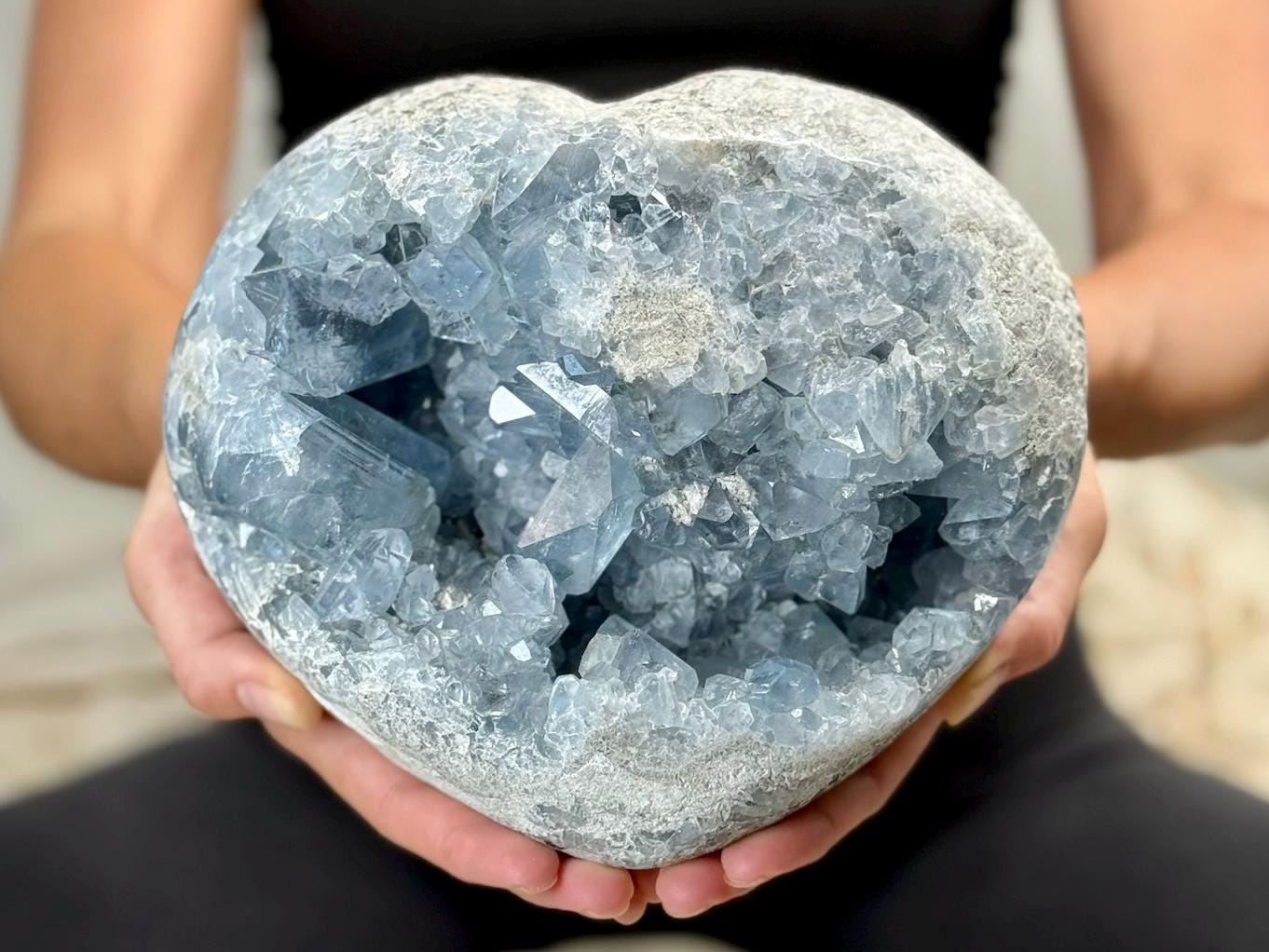 776g 高品質 ハートのセレスタイト クラスター ジオード : FZBHRO ナチュラルブルー セレスタイト ジオード