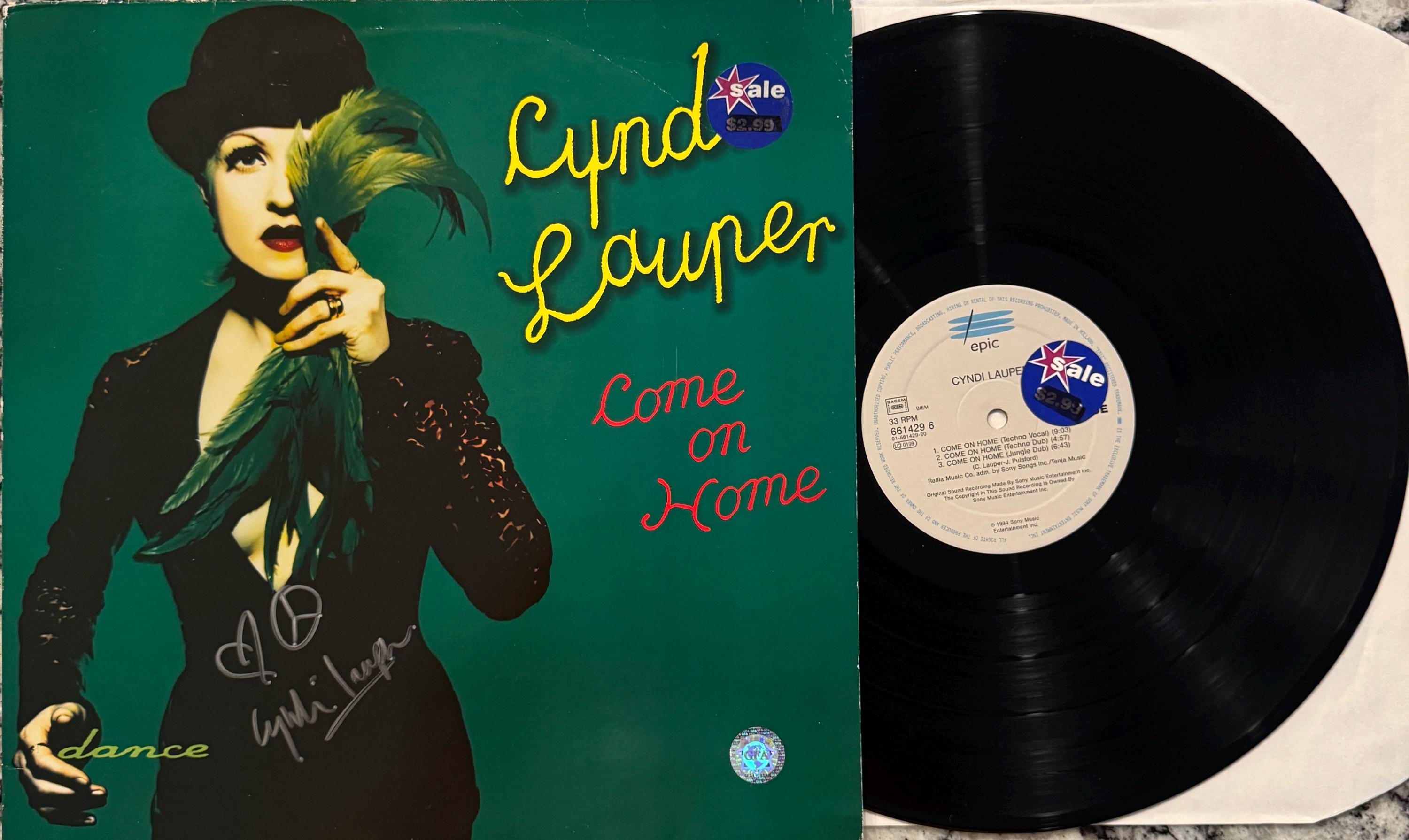 シンディ・ローパー オリジナルサイン入り「カム・オン・ホーム」LP