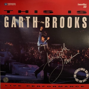 Garth Brooks Original Autographed “This Is Garth Brooks: Live Performance” Laser Disc Cover (COA)
