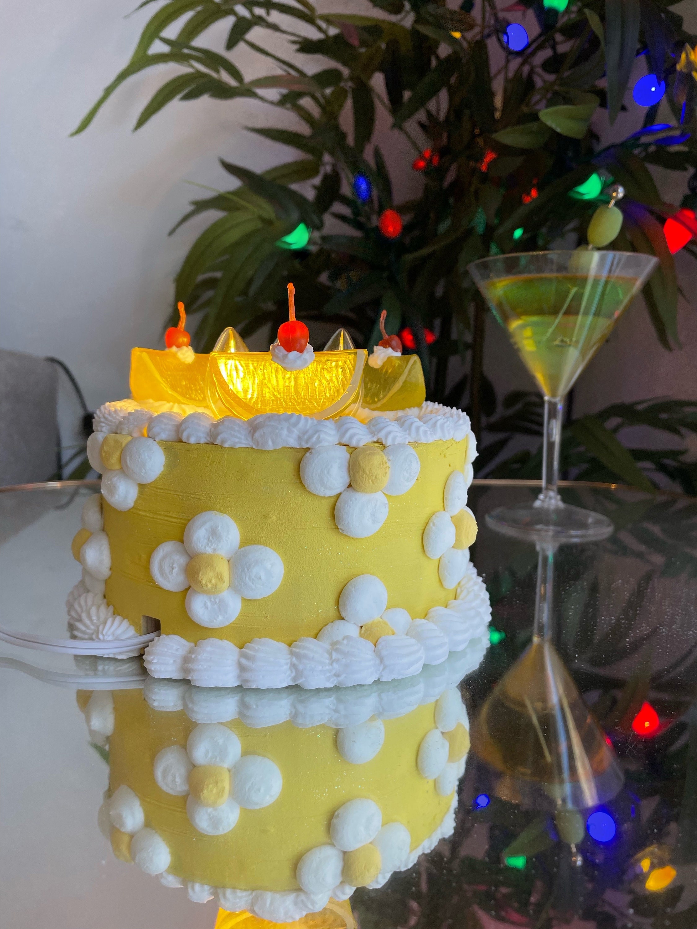 Fake cake lamp