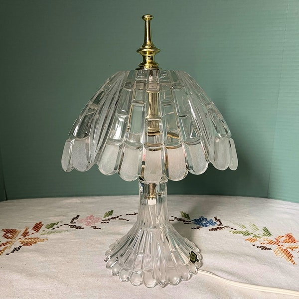 Vintage Lamp : Clear Crystal Glass Electrical Table Dresser Boudoir Hall Nook Night Light Fireplace Mantle Guest Room - Made in Yugoslavia