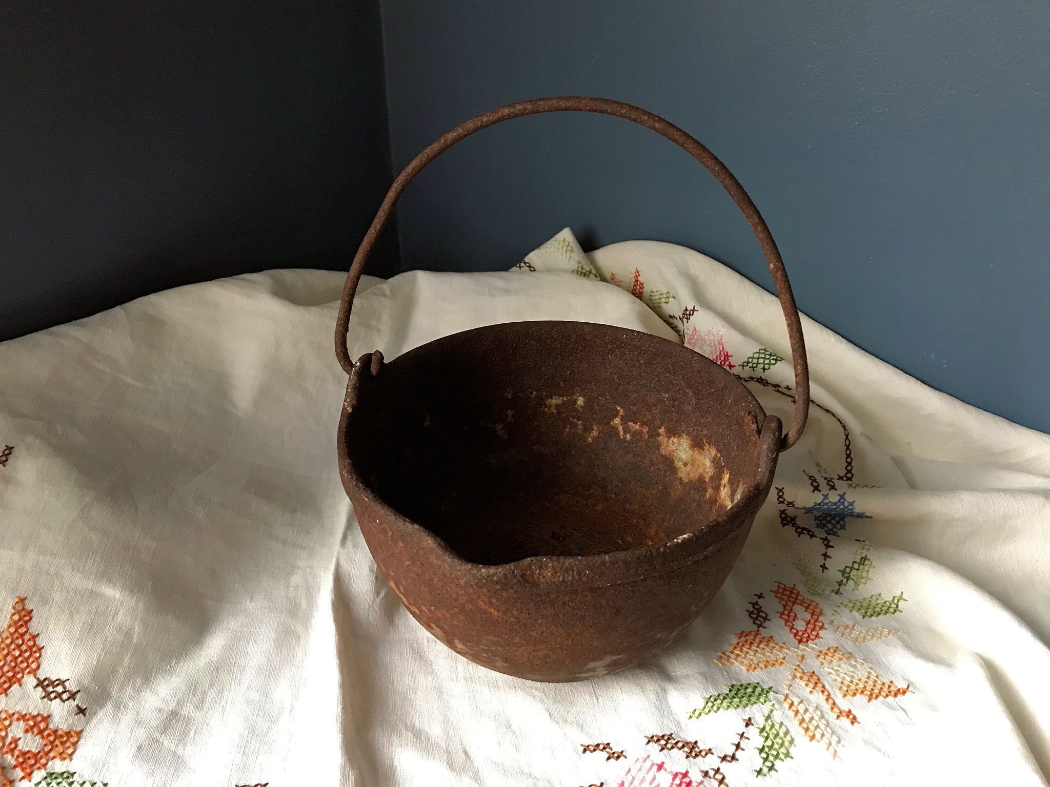 Small Cast Iron Lead Melting Pot in Rustic Condition. 