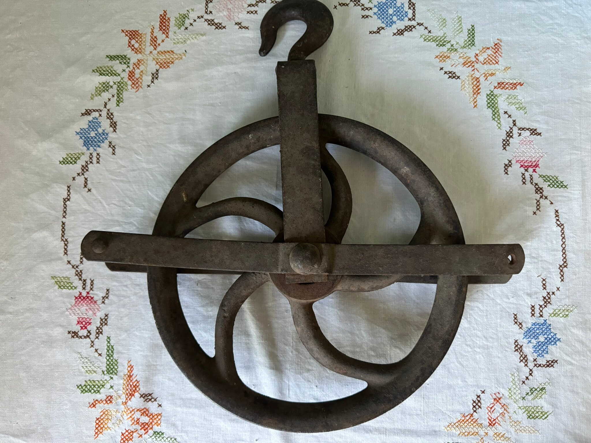 Puleggia In Ghisa Per Pozzo 160mm - Con Gancio E Protezione | Per Costruzioni O Estrazione Acqua - Foto 10