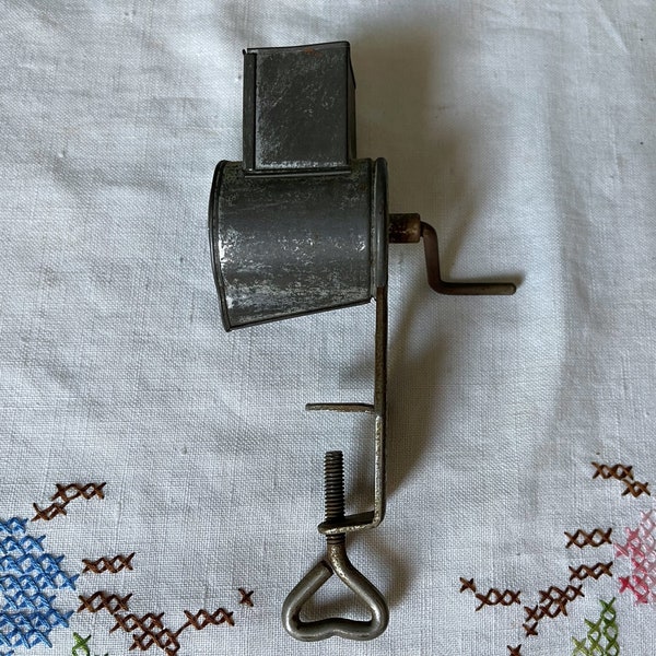 Vintage Grater : Mini Small Tin Metal Cinnamon Nutmeg Tin Grater Clip Screw on Shelf Table Hand Crank Spinning Grinder Shredder Spice Powder