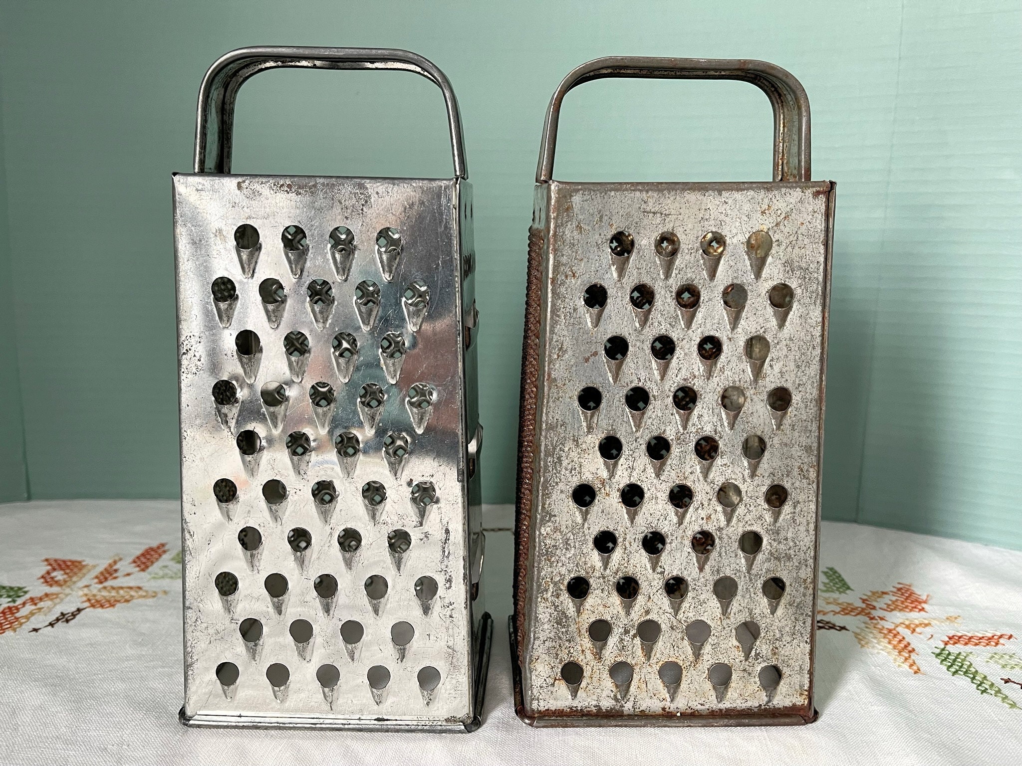 Antique Retro Flat Round Cheese Grater Stock Photo - Image of tool, shiny:  88310638
