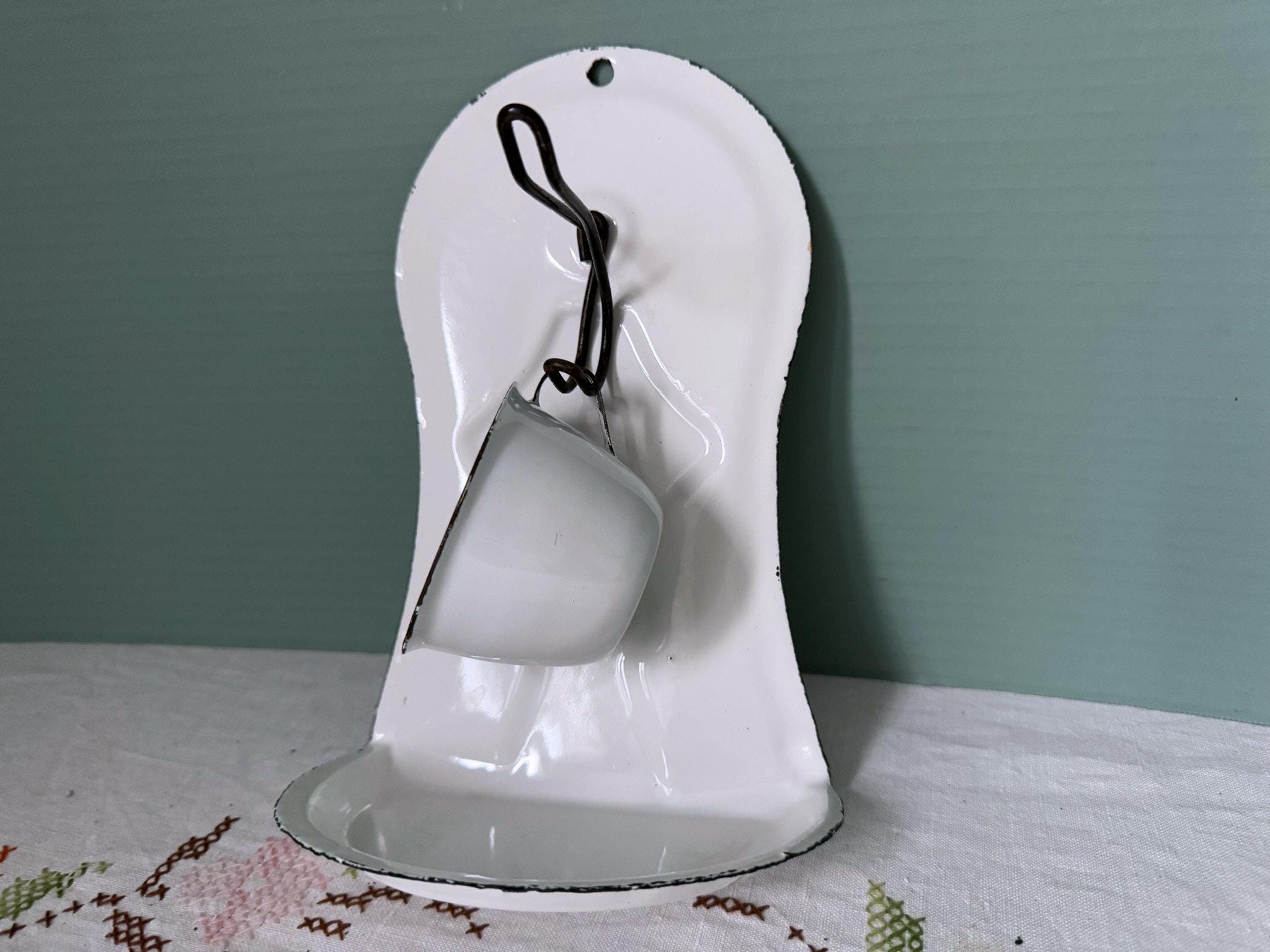 Vintage Shelf : White Enamel Black Trim Soap Ledge Spit Cup Holder Bathroom Bath Handmade Soap Display Dish Wall Hanging Mounted Wire Hook