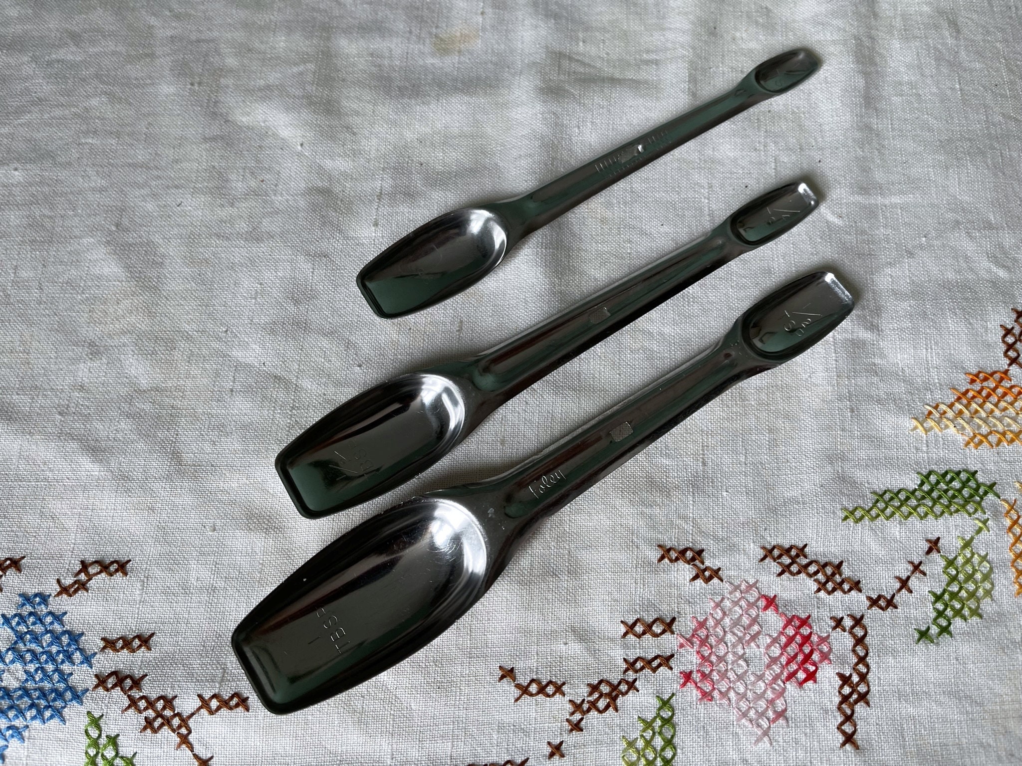 Vintage Measure Spoons : Foley Aluminum Nesting 3 Piece Set Long