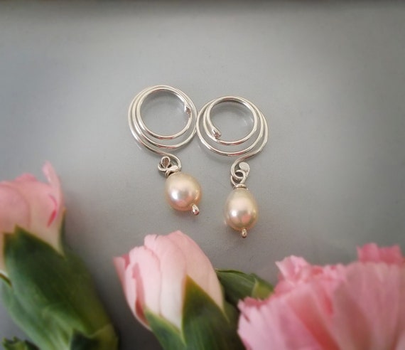 Peach outlet nipple rings