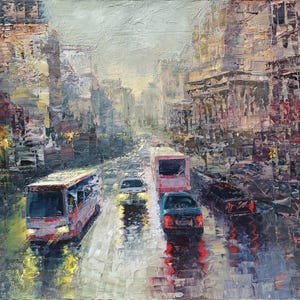 雨の中の都会のリズム（23.6x31.5インチの油絵/キャンバス、すぐに掛けられる）都市の風景、夕方の交通、反射、質感のある印象派、壁の装飾