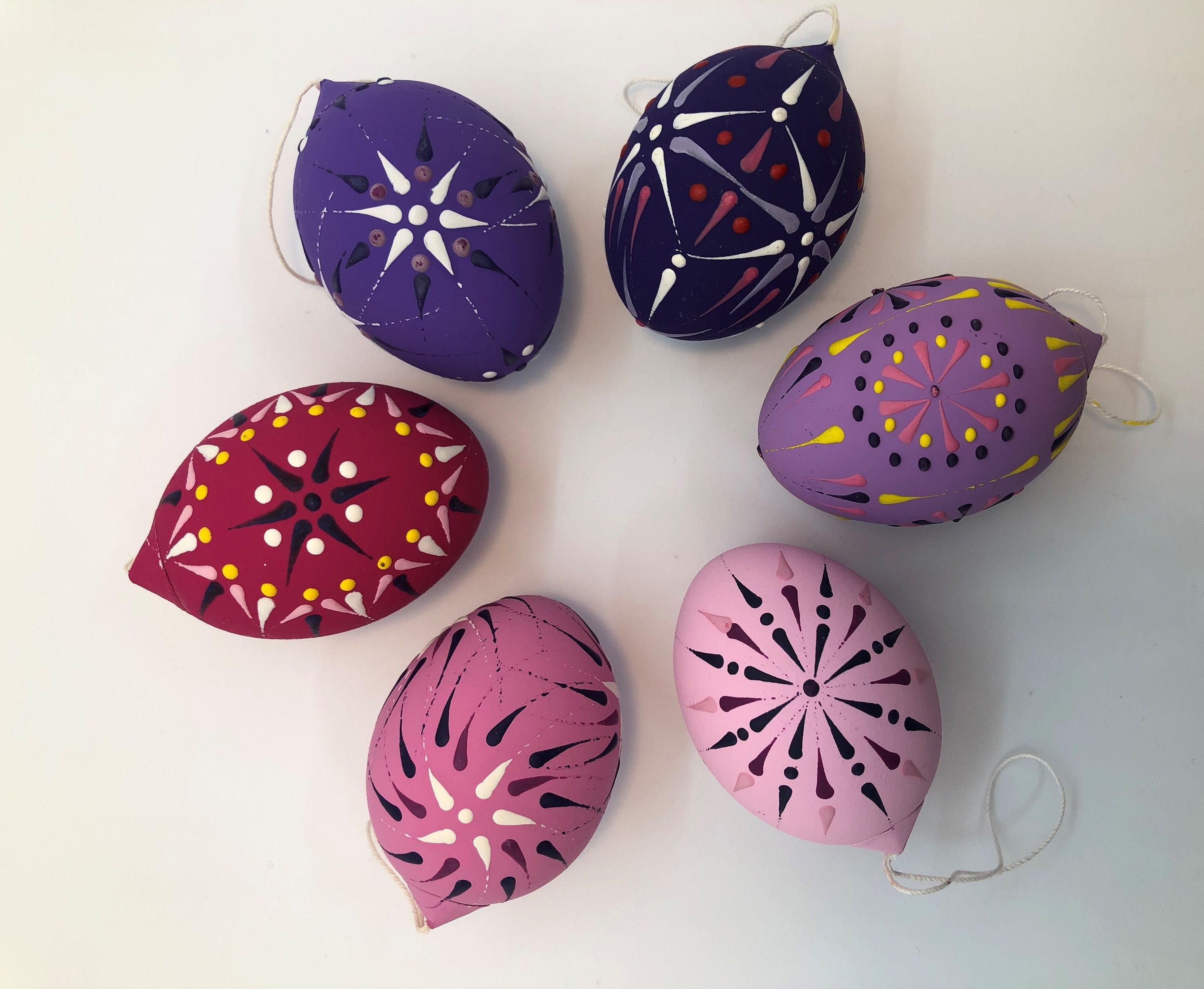 Purple Hues and Me: Plaster Cloth Egg Vase DIY