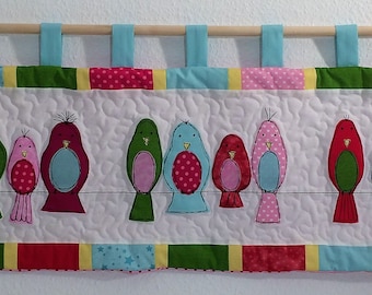 Wall protection for the cot (bird parade)