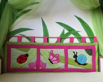 Wall hanging for the cot