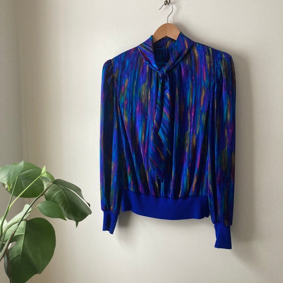 Watercolor blouse, tie neck, back zipper, semi sh… - image 5