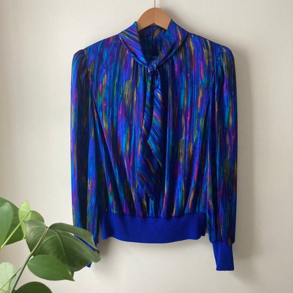 Watercolor blouse, tie neck, back zipper, semi sh… - image 1