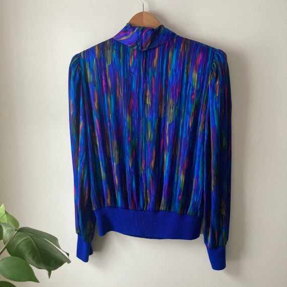 Watercolor blouse, tie neck, back zipper, semi sh… - image 3